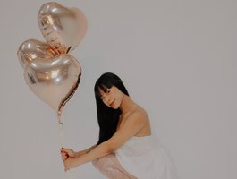 kimhilton-