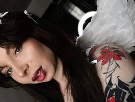 Lady-not-shy