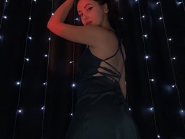 Vikulya1 on BongaCams