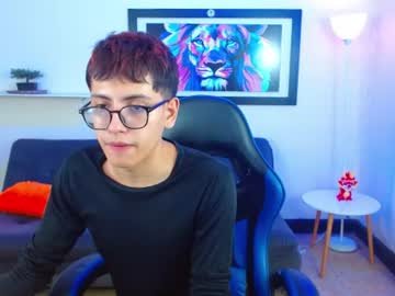 alexcum_18