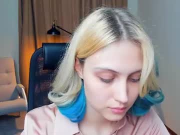 angelinaholly