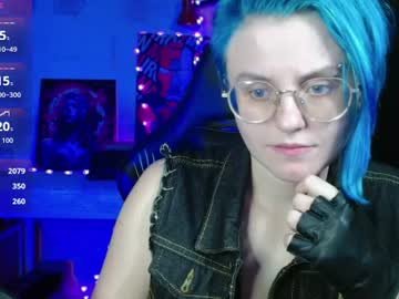 freya_kiss_