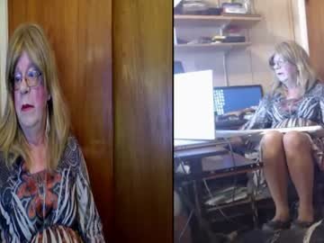kim_crossdresser1