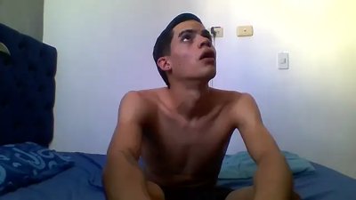 latinos_2001